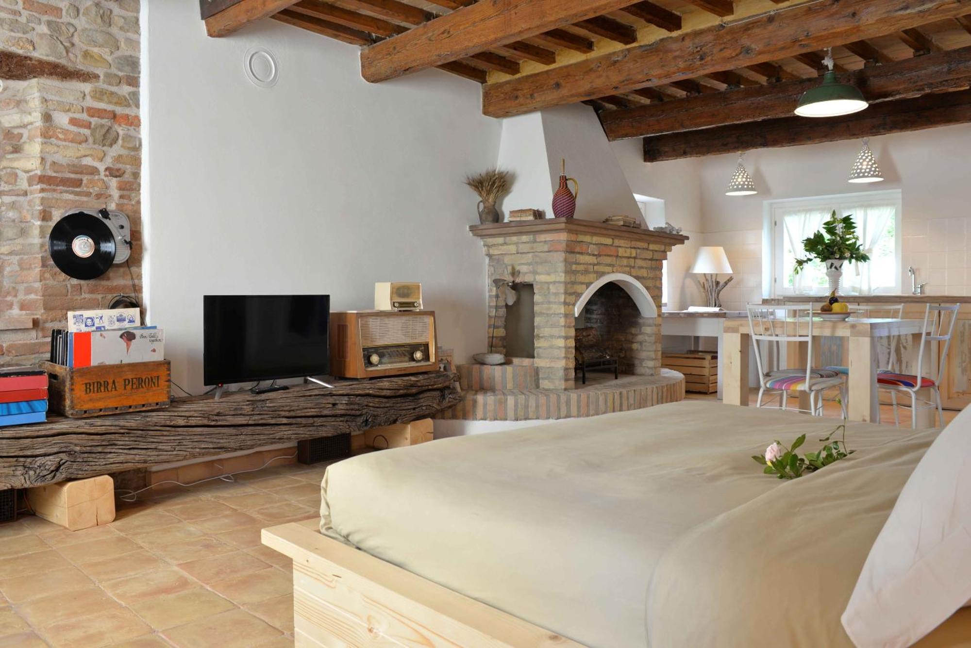 Castello Di Granarola - Dimora Storica, Suites E Appartamenti Gradara Eksteriør bilde